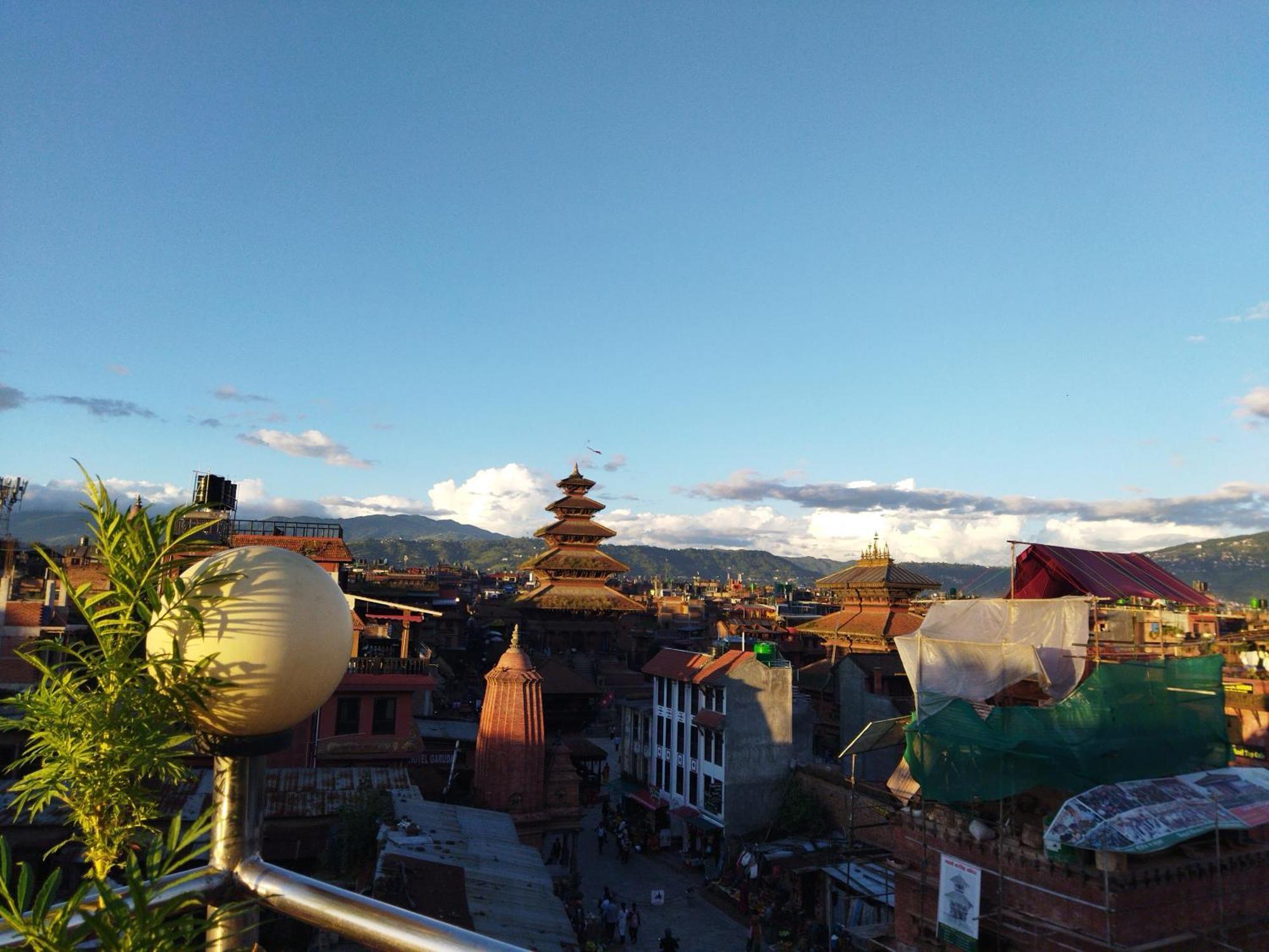 Hotel Rupakot And Rooftop Restaurant Бхактапур Экстерьер фото